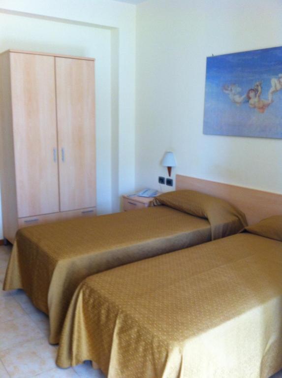 Hotel Atleti Foggia Habitación foto